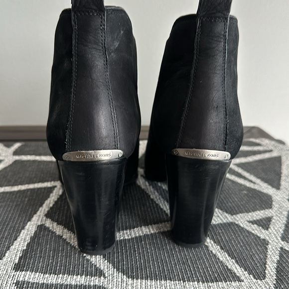 Michael Kors size 9 1/2 black distress suede booties - Picture 2 of 3